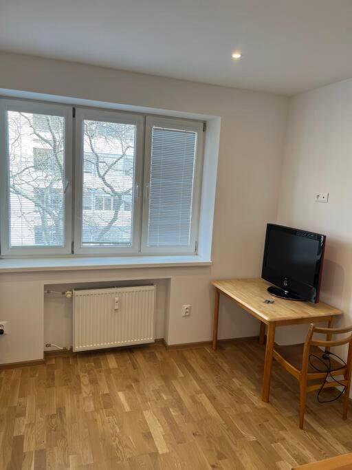 Brand New Apartment In The Heart Of Μπρατισλάβα Εξωτερικό φωτογραφία