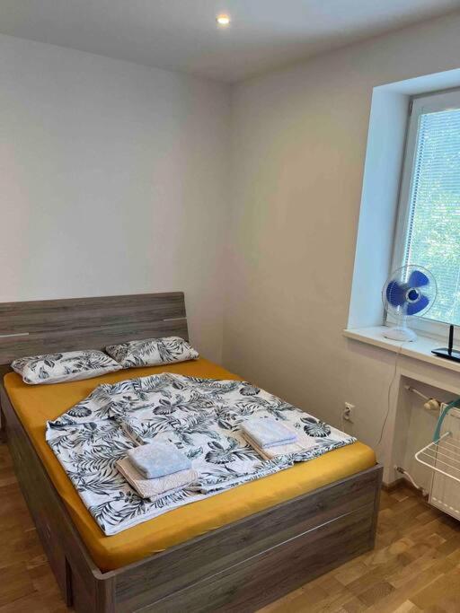 Brand New Apartment In The Heart Of Μπρατισλάβα Εξωτερικό φωτογραφία